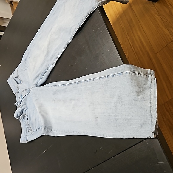 American eagle favorite boyfriend jeans - Picture 2 of 8